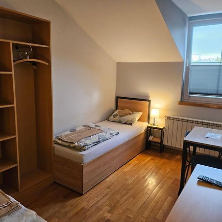 Apartments Peka Dusanovac Екстер'єр фото